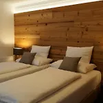 Binggl Hotel